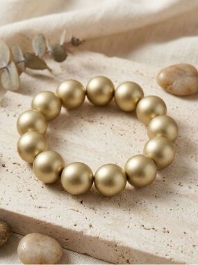 🔥🔥🆕Matte Gold Acrylic Pearl Stretch Bracelet
